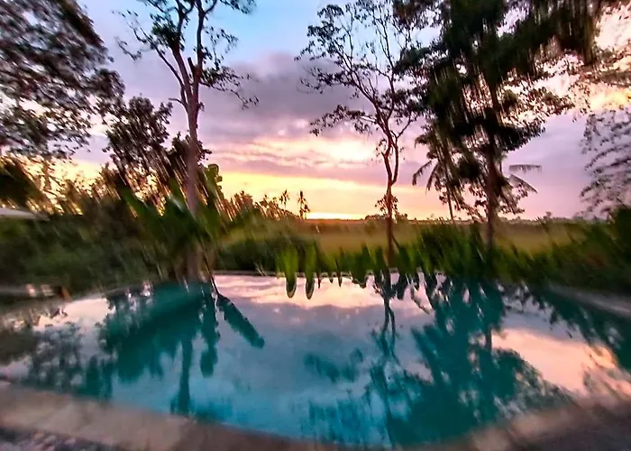 Uma Manyar Sunset * ウブド
